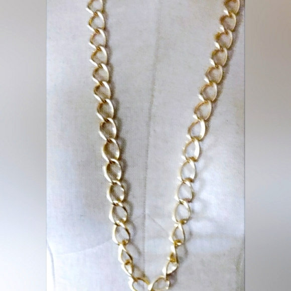 Chain - Picture 2 of 3